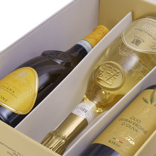 Load image into Gallery viewer, Cofanetto Regalo da 3 bottiglie con Vini e Olio Extravergine
